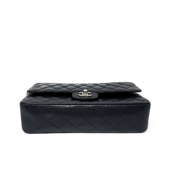 Chanel Classic Medium Caviar Double Flap bag - Picture 5 of 12